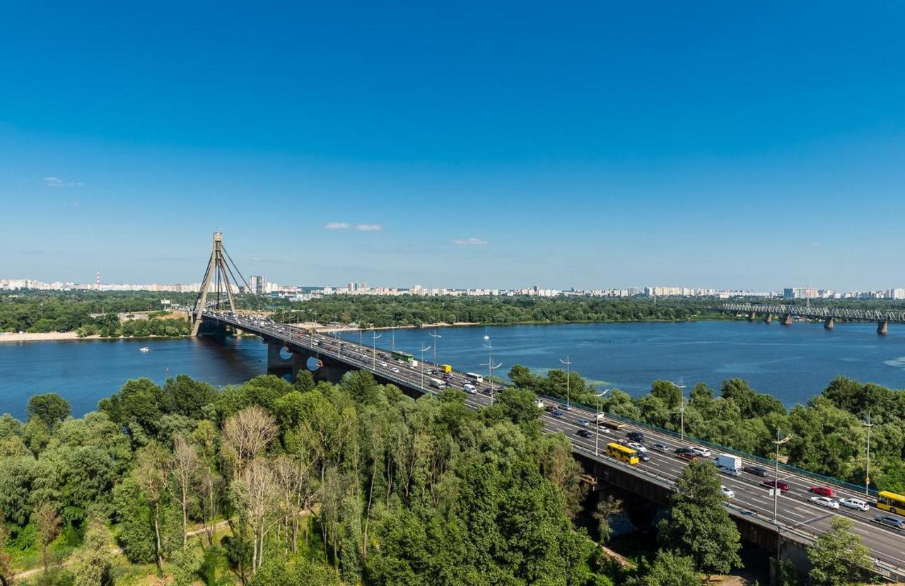 Apartments With Crazy Panoramic View Of The Dniepr Kyiv Exterior photo